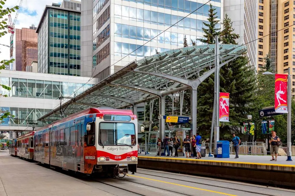 1111 6 Avenue SW, #716