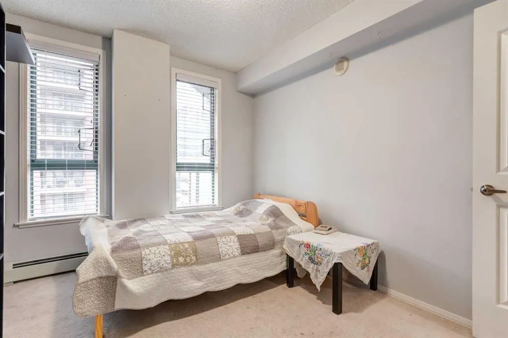 1111 6 Avenue SW, #716