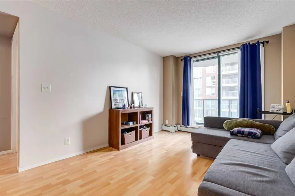 1111 6 Avenue SW, #716