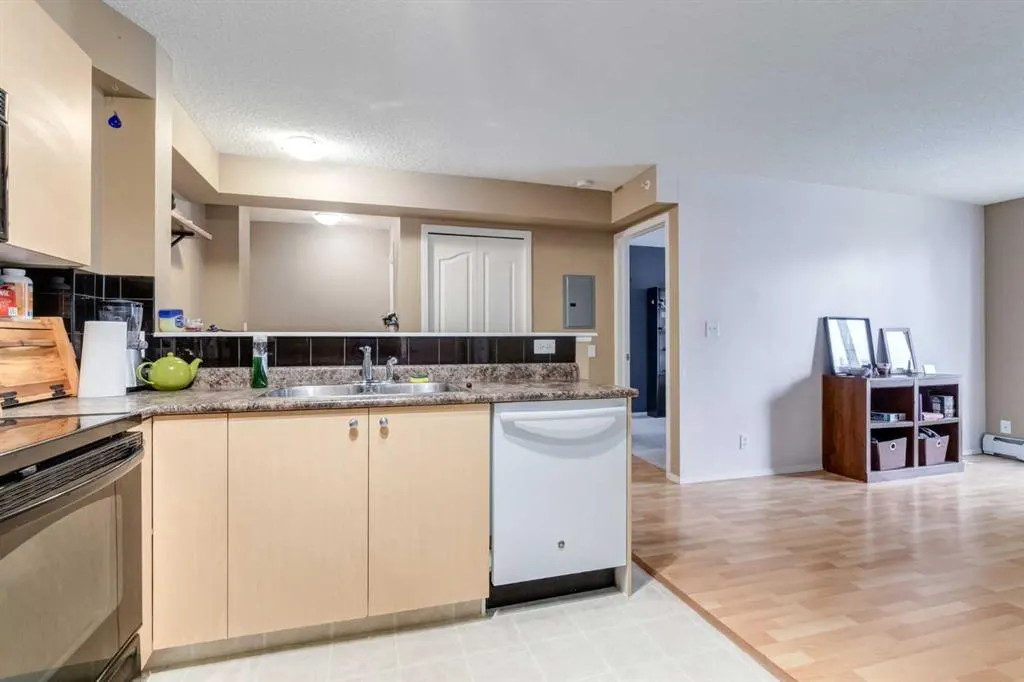 1111 6 Avenue SW, #716
