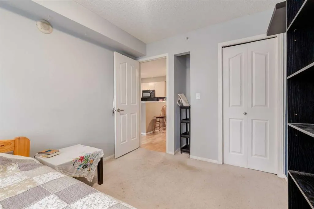 1111 6 Avenue SW, #716
