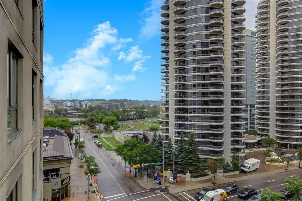 1111 6 Avenue SW, #716