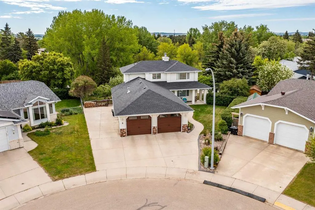 6 Lilac Close