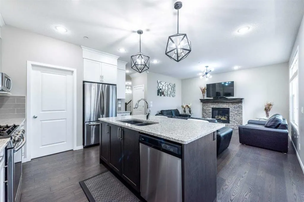 134 Howse Rise NE