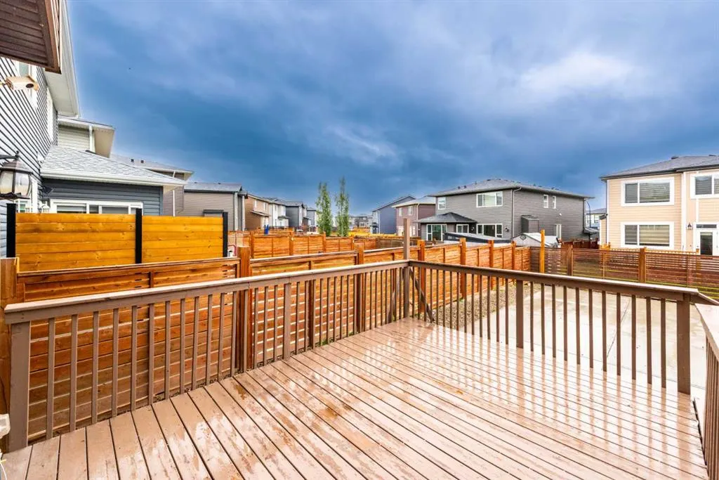 134 Howse Rise NE
