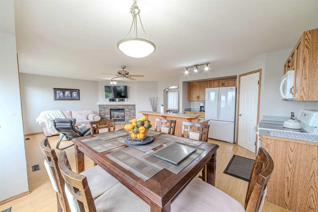 192 Somerglen Common SW