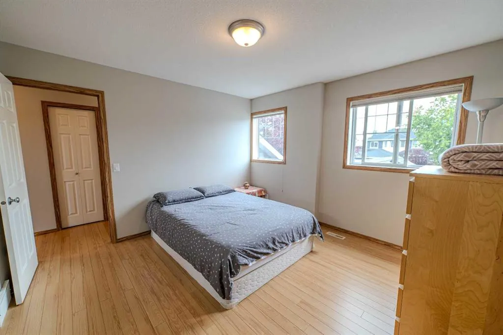 192 Somerglen Common SW