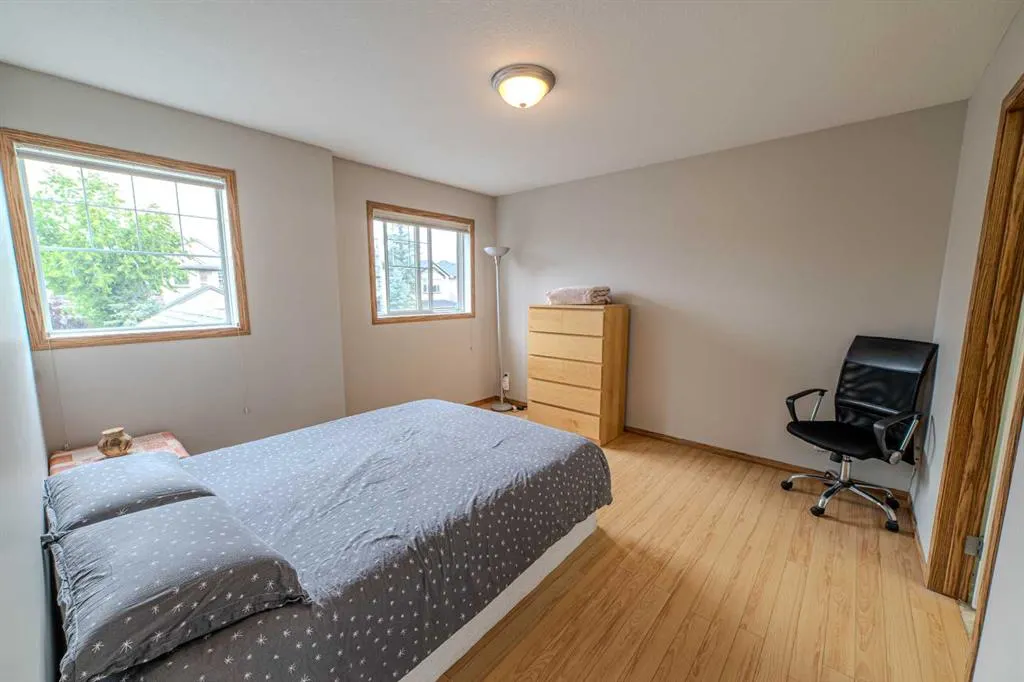 192 Somerglen Common SW
