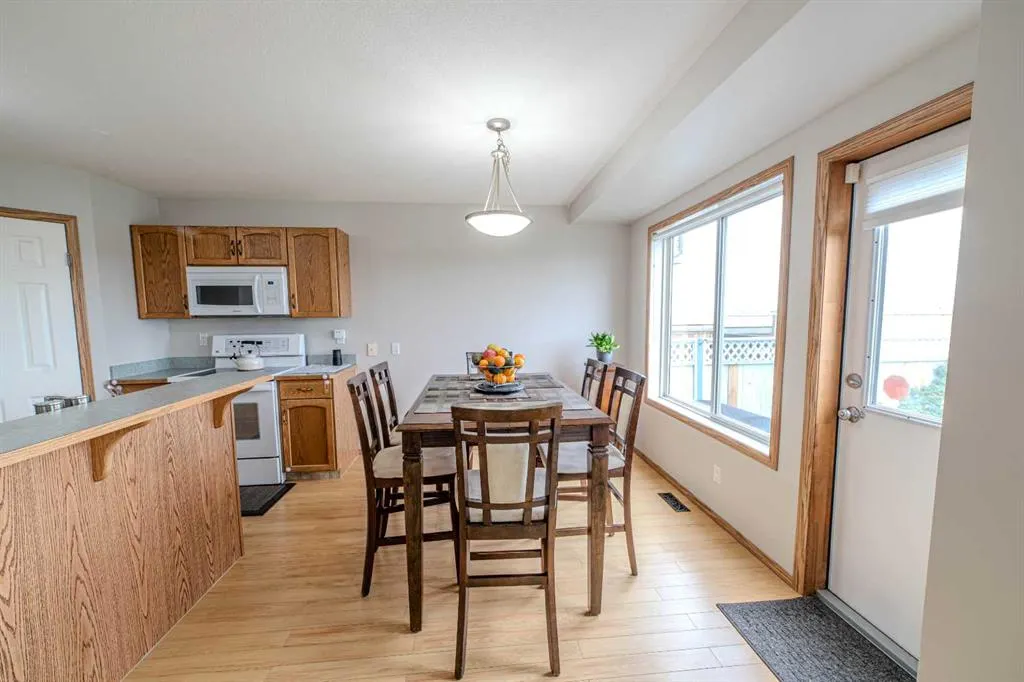 192 Somerglen Common SW