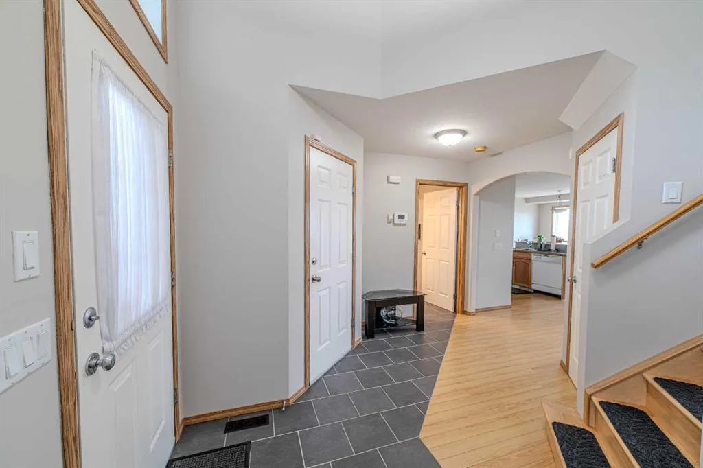 192 Somerglen Common SW