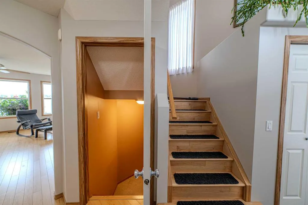192 Somerglen Common SW