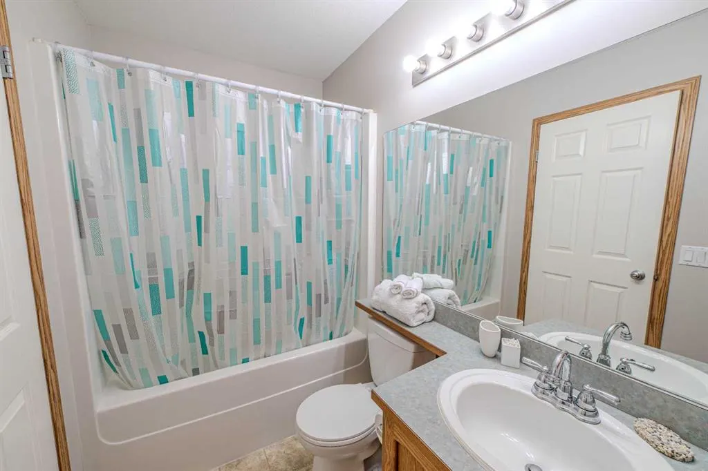 192 Somerglen Common SW