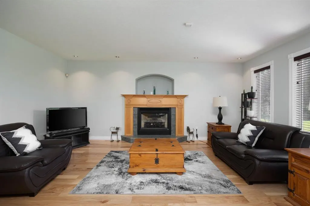 127 Berard Crescent