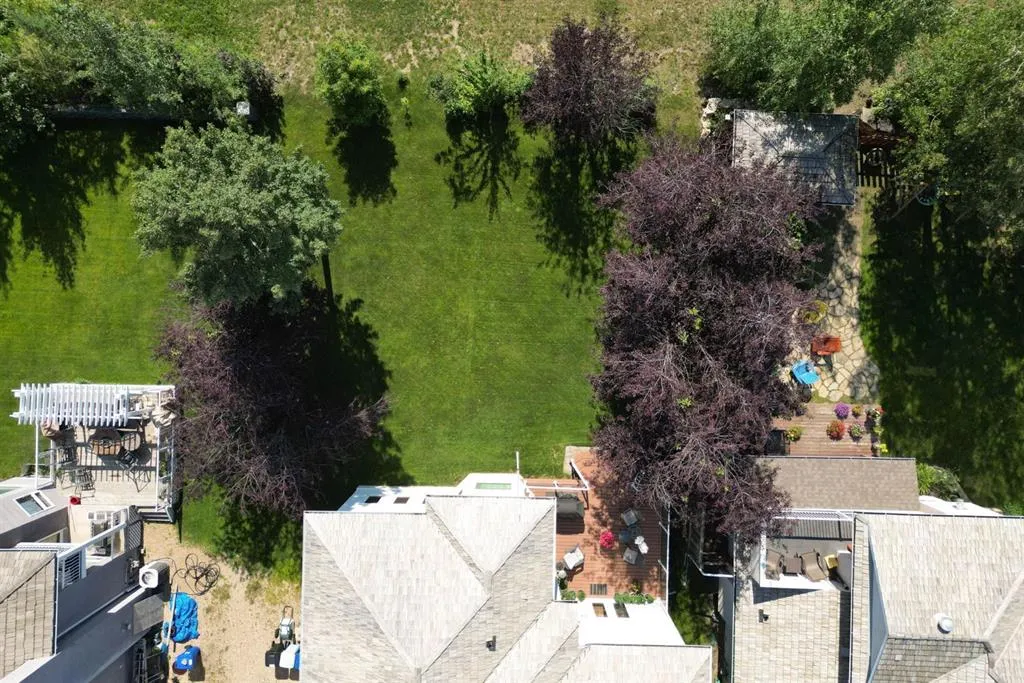 127 Berard Crescent