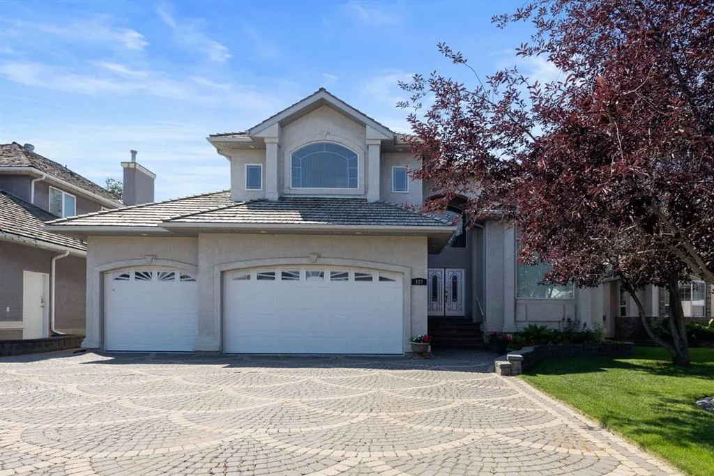 127 Berard Crescent