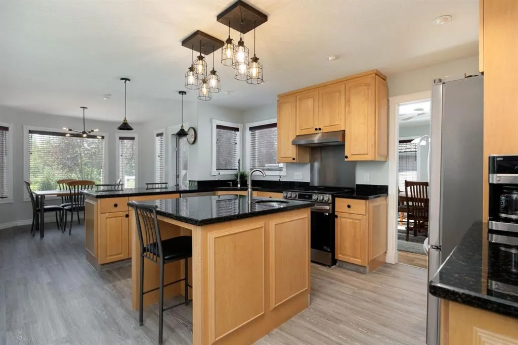 127 Berard Crescent