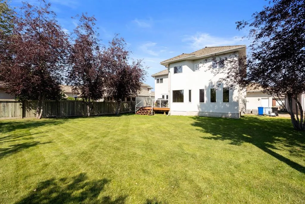 127 Berard Crescent