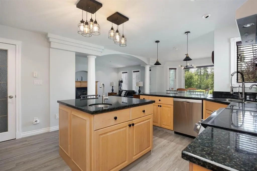 127 Berard Crescent