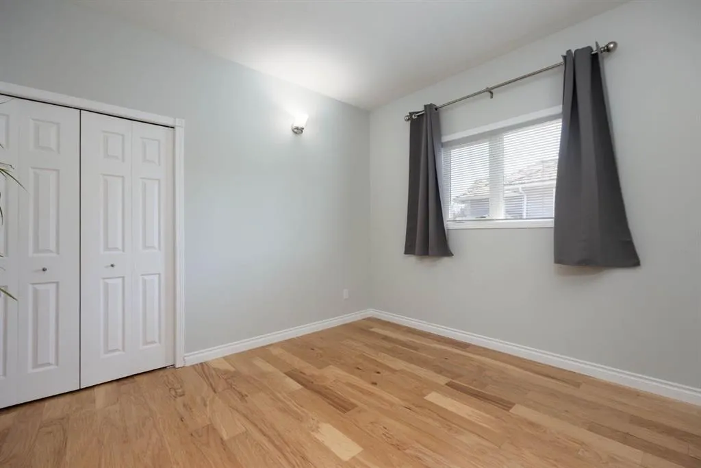 127 Berard Crescent