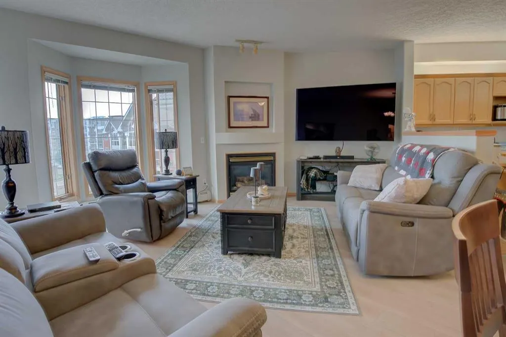 4805 45 Street, #405