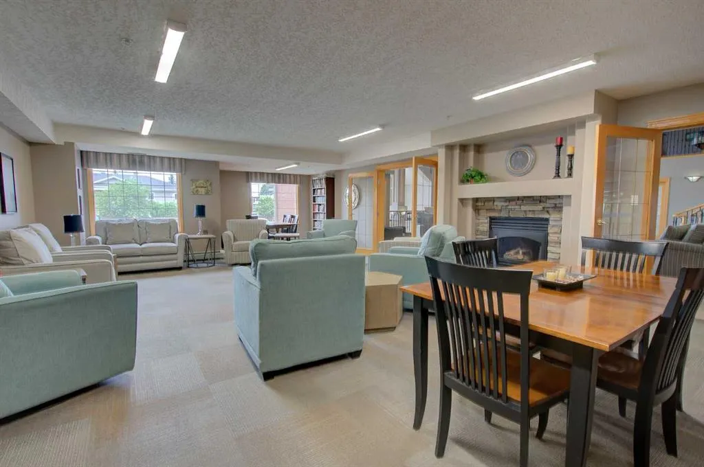 4805 45 Street, #405