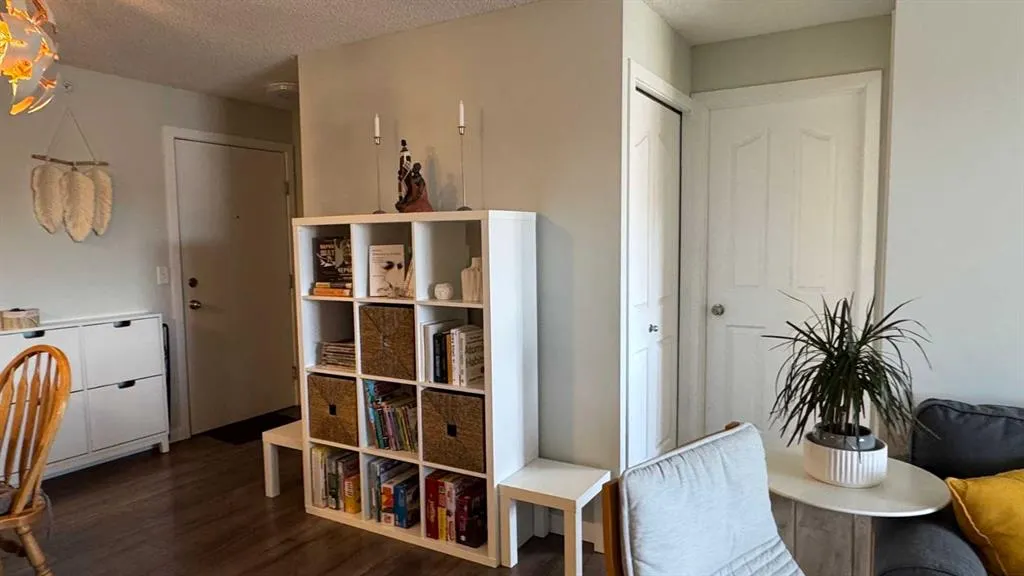 60 Panatella Street NW, #4408