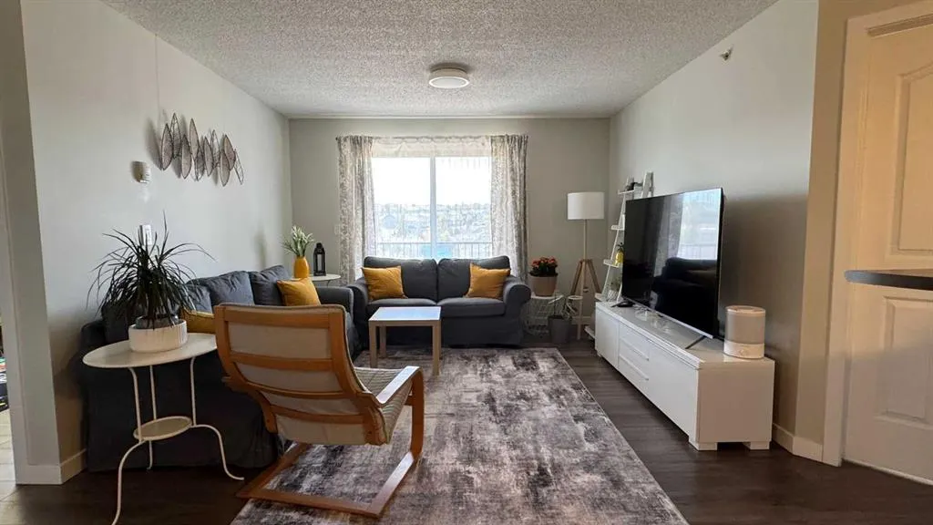 60 Panatella Street NW, #4408