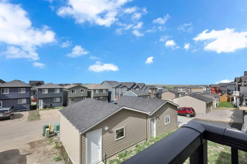 222 AQUILA Drive NW