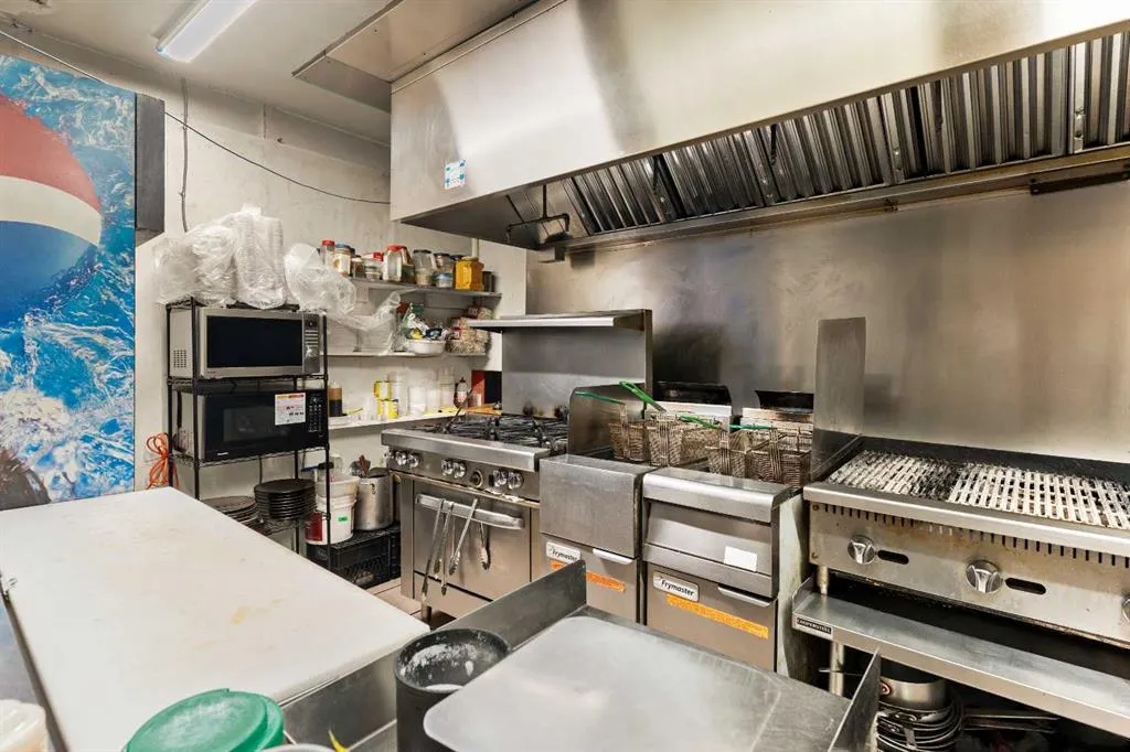400 Main Street NE, #109