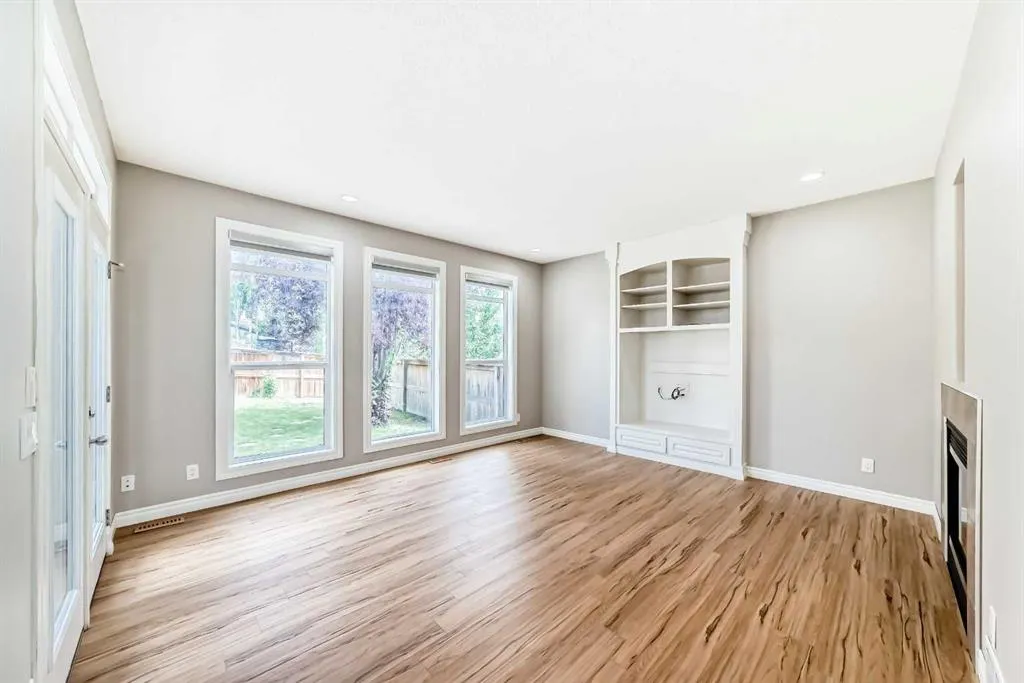 28 Covepark Mews NE