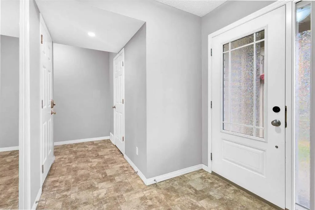 25 cityscape Row NE