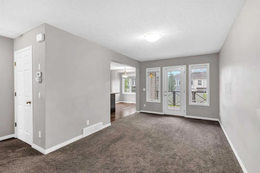 25 cityscape Row NE