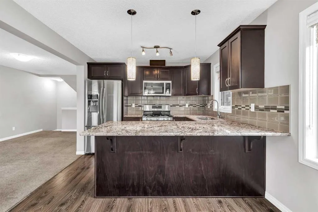 25 cityscape Row NE
