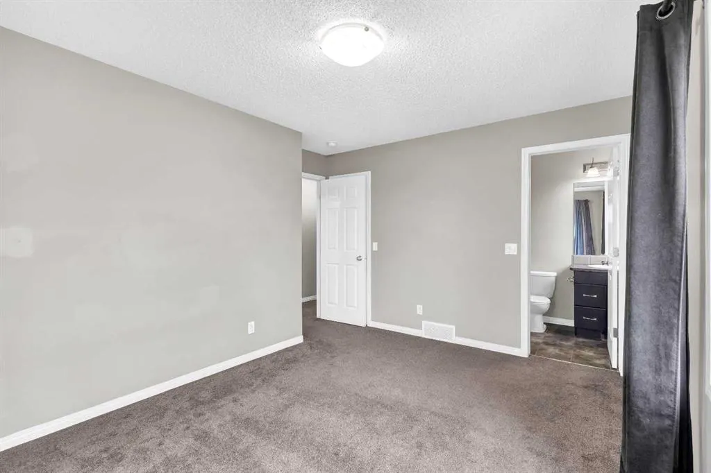 25 cityscape Row NE