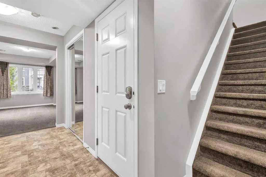 25 cityscape Row NE