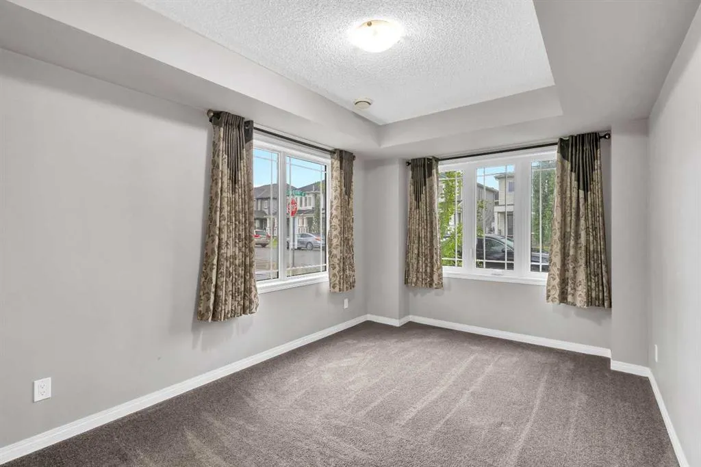 25 cityscape Row NE