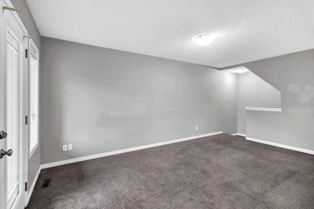 25 cityscape Row NE