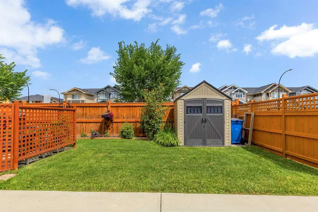100 Clydesdale Way