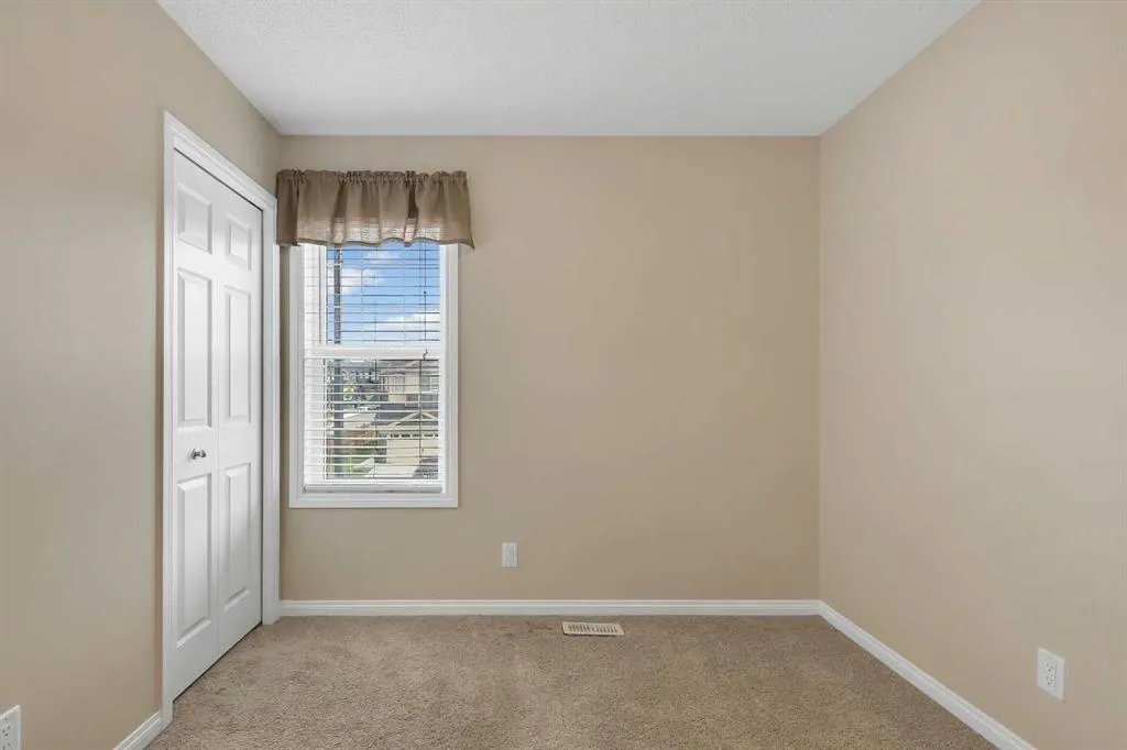 100 Clydesdale Way