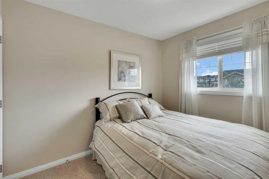 100 Clydesdale Way