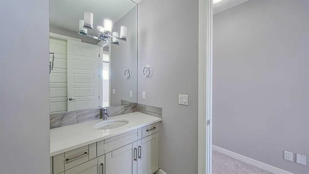 5 Nolanfield Point NW