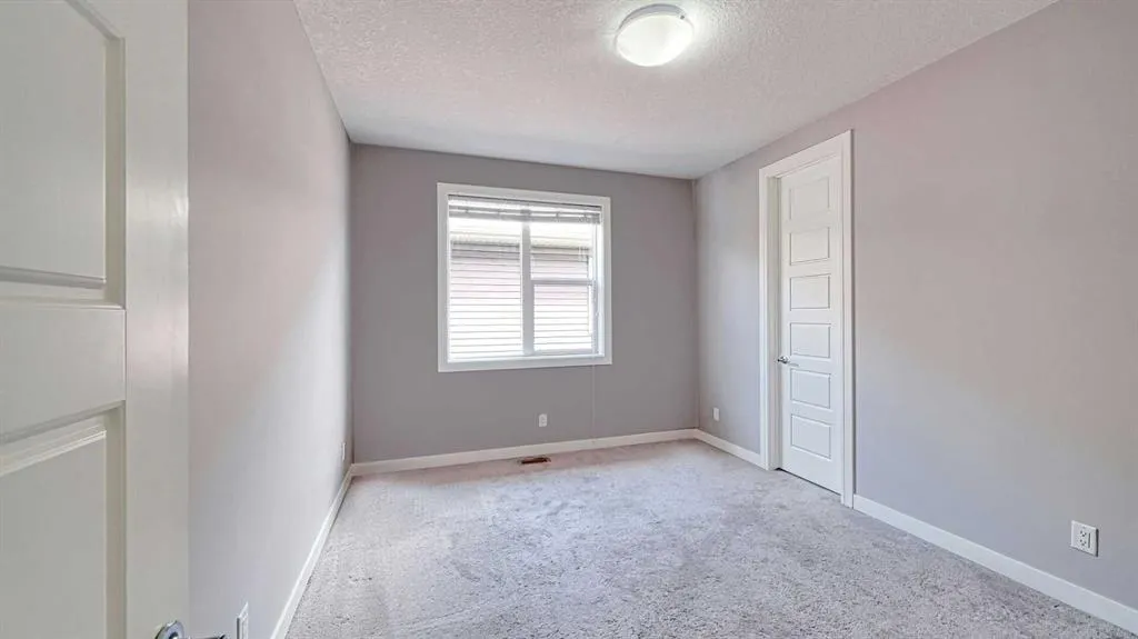 5 Nolanfield Point NW