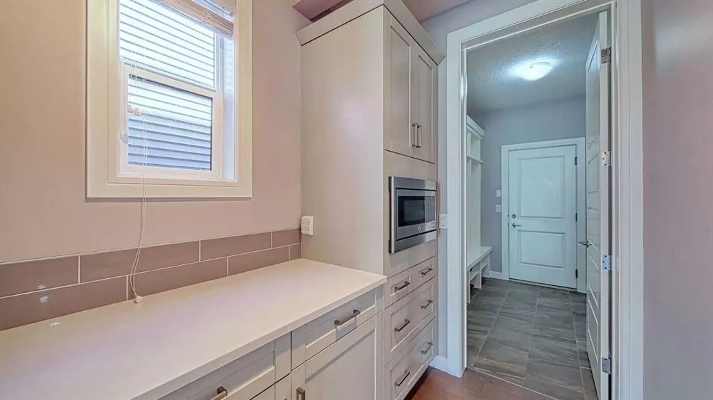 5 Nolanfield Point NW