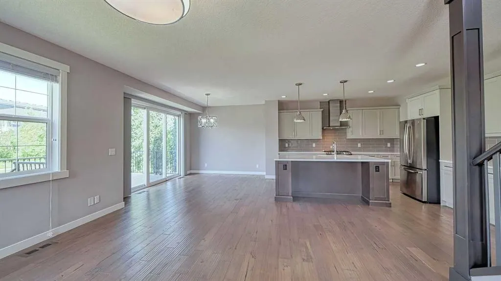 5 Nolanfield Point NW