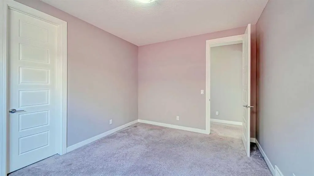 5 Nolanfield Point NW