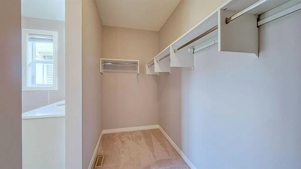 5 Nolanfield Point NW