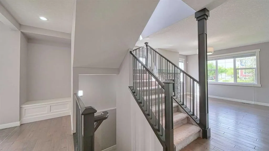 5 Nolanfield Point NW