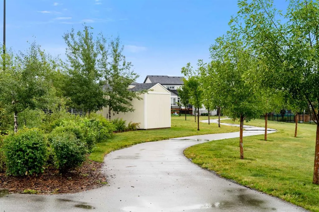 113 Amery Crescent