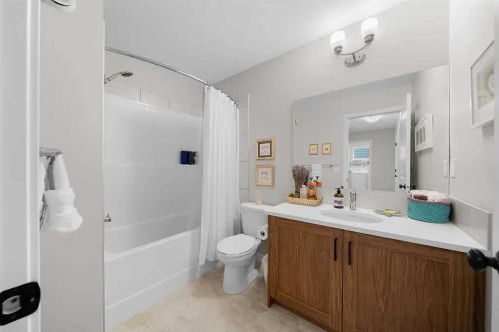 113 Amery Crescent