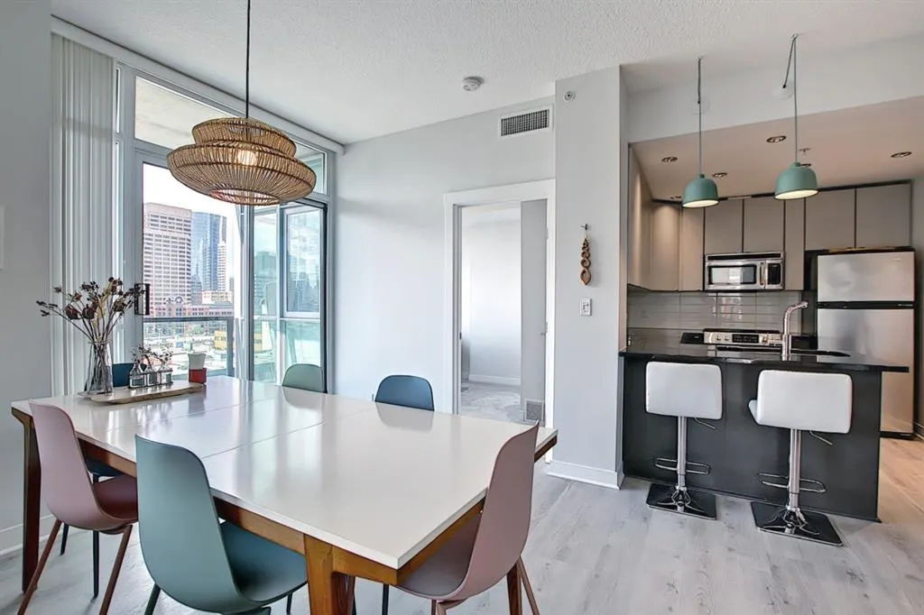 788 12 Avenue SW, #706